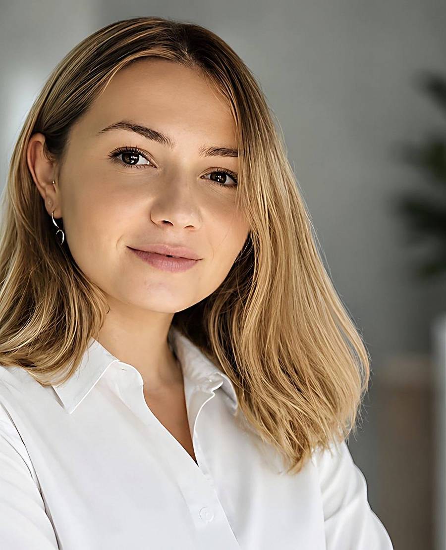 Julia Sakirov, qualified geriatric nurse and deputy head of nursing at PoSa Pflege